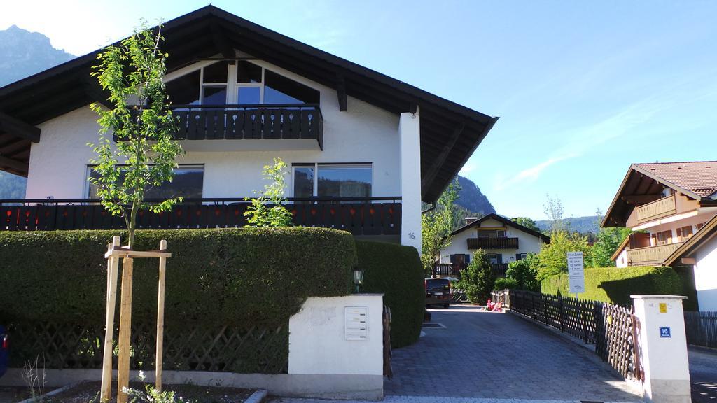 Yeti Lux - Art Appartement Garmisch-Partenkirchen Værelse billede